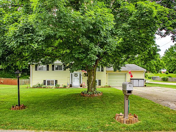 5th image of 81 Parana Dr