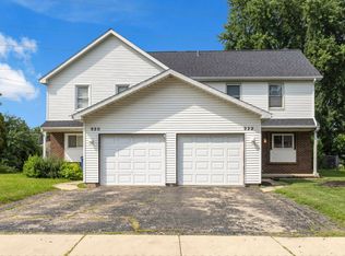 920 Autumn Ln, Aurora, IL 60505