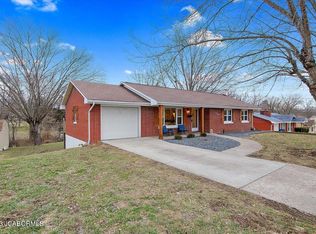 1919 Green Meadow Dr, Jefferson City, MO 65101