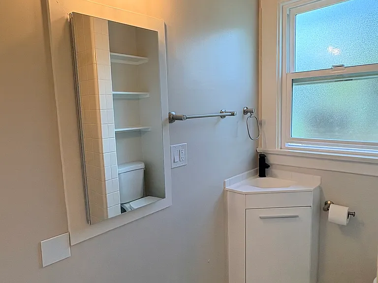 2325 McKinley Ave #15 — Photo 7