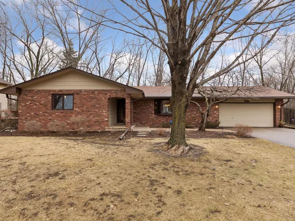 1795 Lake Valentine Rd, Arden Hills, MN 55112
