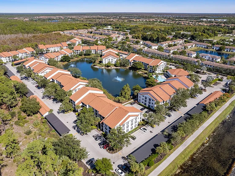 7925 Preserve Cir #328 — Photo 37