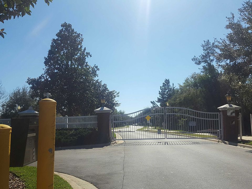 1st image of 213 Brassington Dr