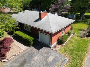 10009 Nanka Rd, Louisville, KY 40272