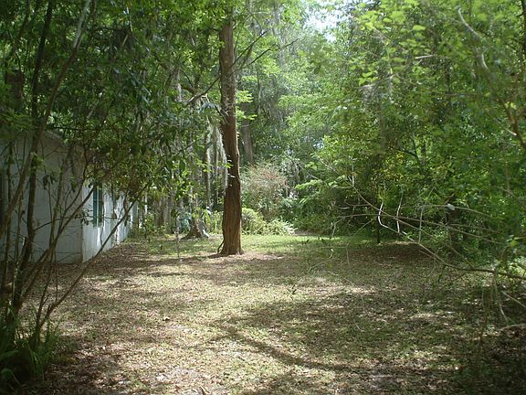 3rd image of 210 S Palm Ave