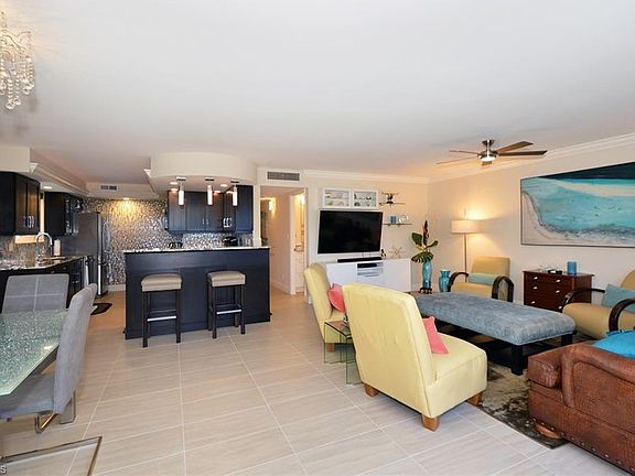 2nd image of 2500 Gulf Shore Blvd N APT N1