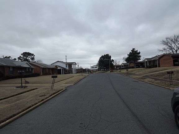 5th image of 2321 Bridgeport Dr