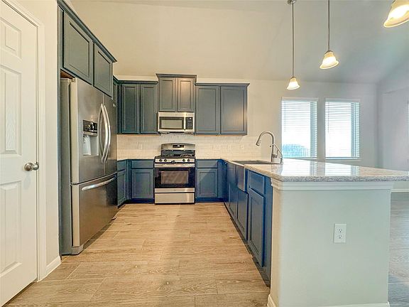 2nd image of 1707 Prairie Ridge Ct