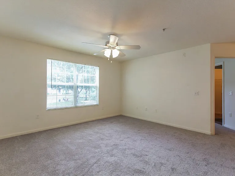 Windermere Apartments — Photo 20