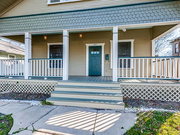 2nd image of 204 Queen Anne