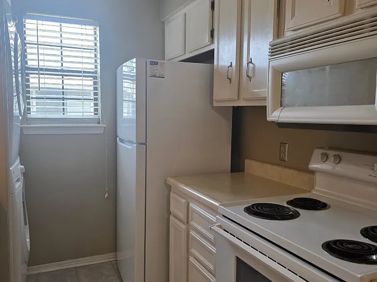 2854 E 90th St #1508 — Photo 13