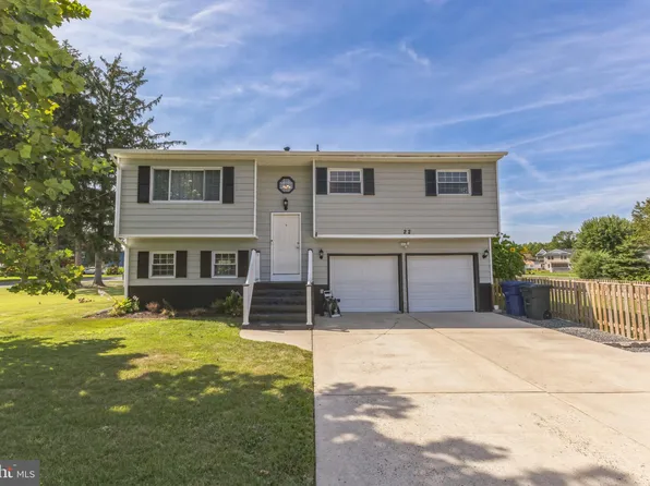 22 Seeley Dr, Westampton, NJ 08060