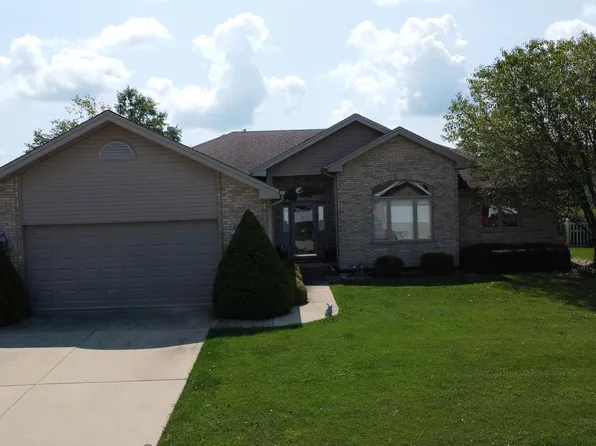 830 Coyote Trl, Manteno, IL 60950