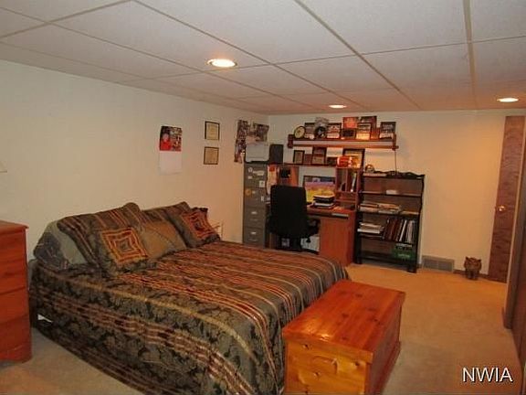 5th image of 220 Wedgewood Dr
