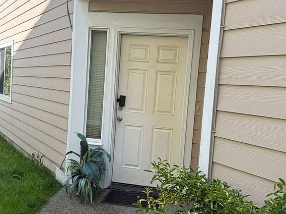 4th image of 11220 71st Avenue Ct E