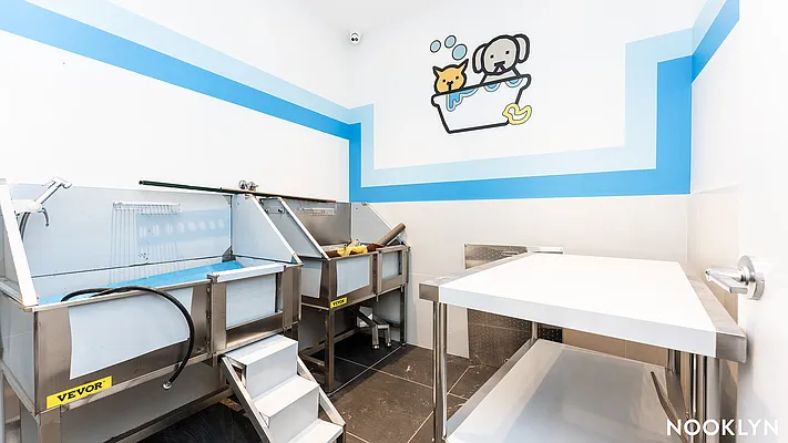 Rented by Nooklyn NYC LLC | media 41