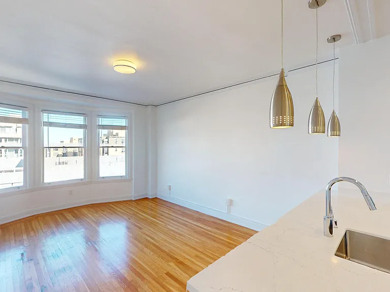 1840 Clay Street — Photo 24