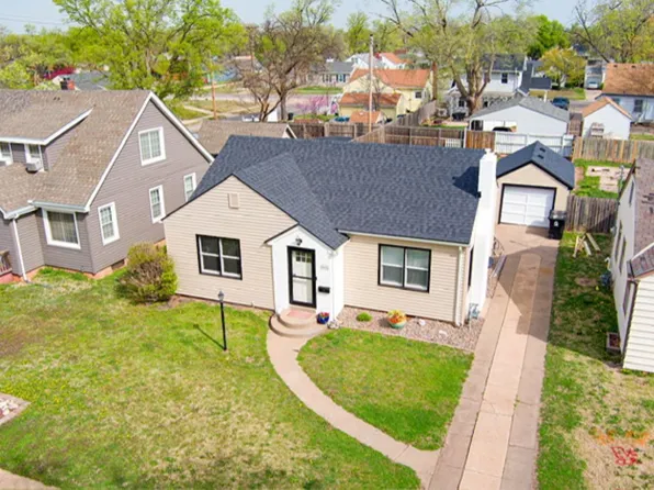 416 W Beloit Ave, Salina, KS 67401