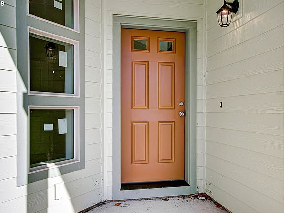 4th image of 7630 NE 61st Way
