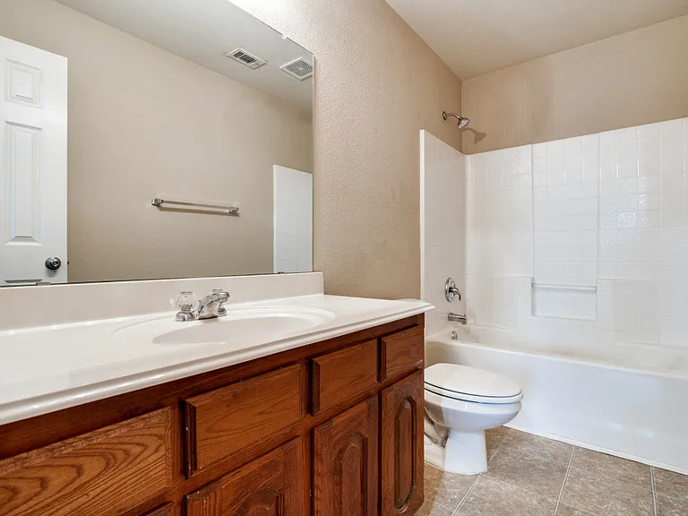 2725 Marsha Ln — Photo 17