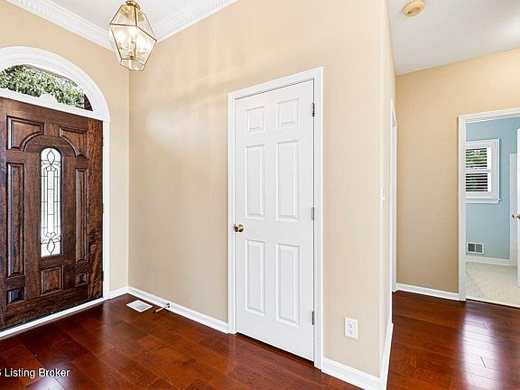 3rd image of 8011 Cedar Glen Ln
