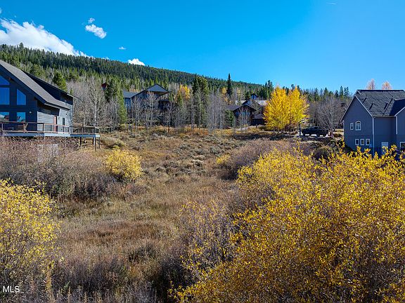 4th image of 658 Forrest Drive