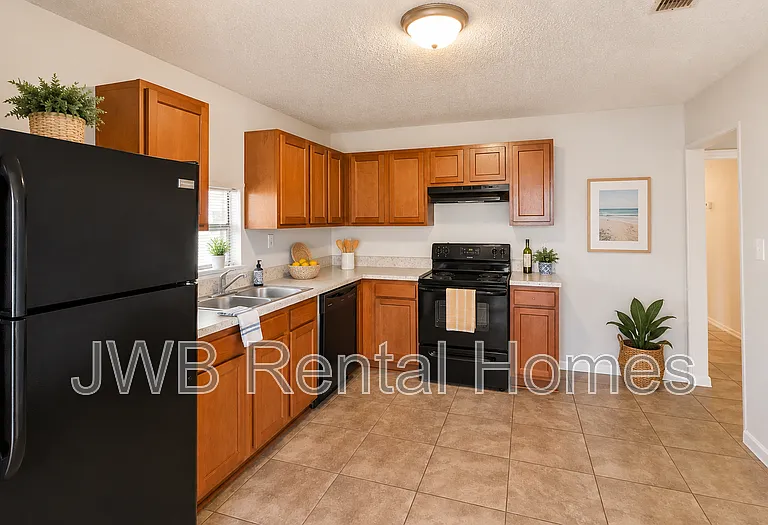 6553 Aires Rd — Photo 3