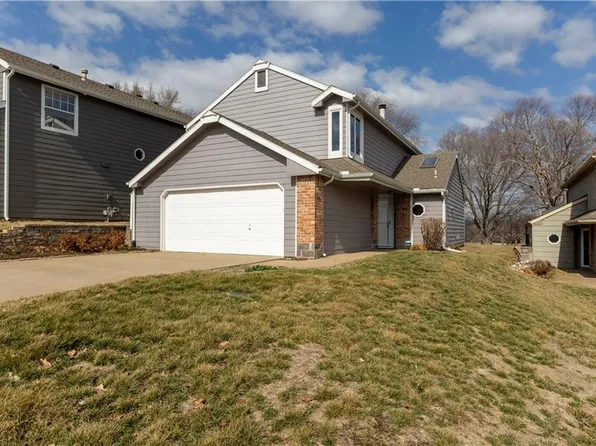 3716 Hartford Ave, Lawrence, KS 66047