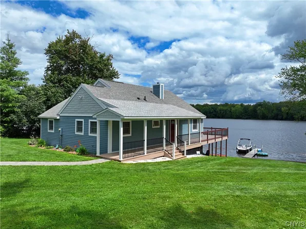 7446 Song Lake Rd, Tully, NY 13159