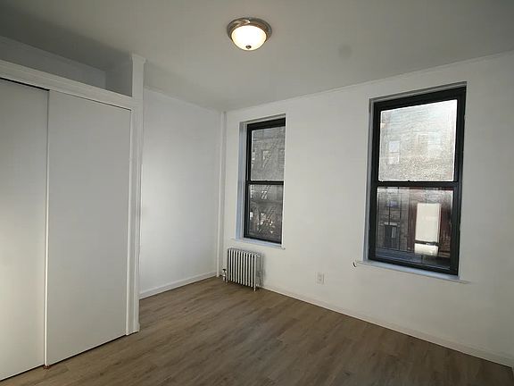 2nd image of 529 E 13th St APT 4B