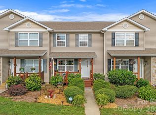 109 Loch Haven Rd, Swannanoa, NC 28778