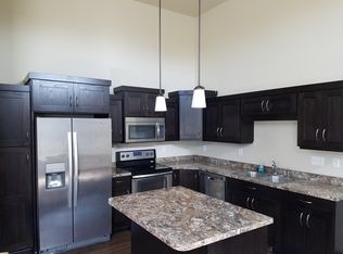 919 Eaglewood Ave W, West Fargo, ND 58078