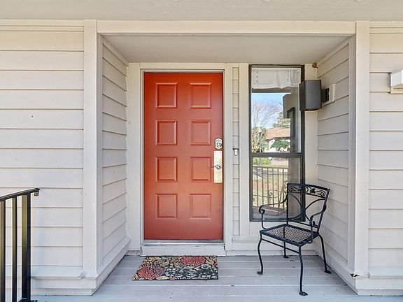5th image of 207 Eagle Dr