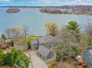W277N3016 Rocky Point ROAD, Pewaukee, WI
