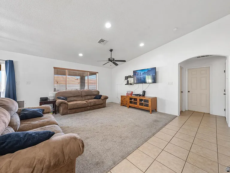 11756 E Omega Ln — Photo 5