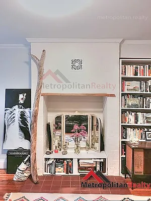 Rented by Metropolitan Realty | media 2