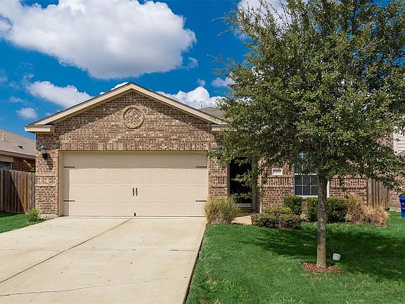 2nd image of 2103 Gardenia Dr