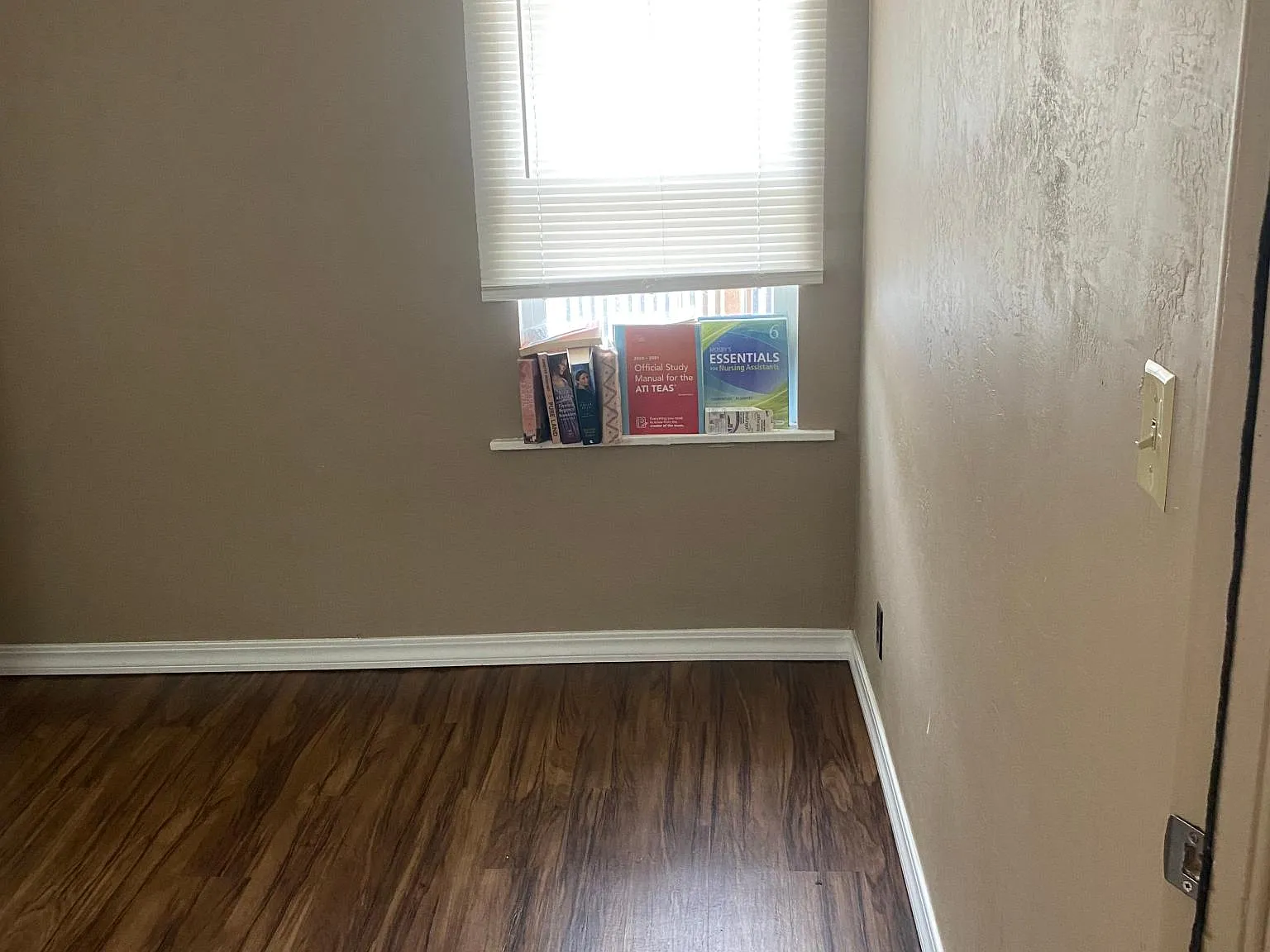 2 bed, 725 sqft, $1,200 — Photo 4