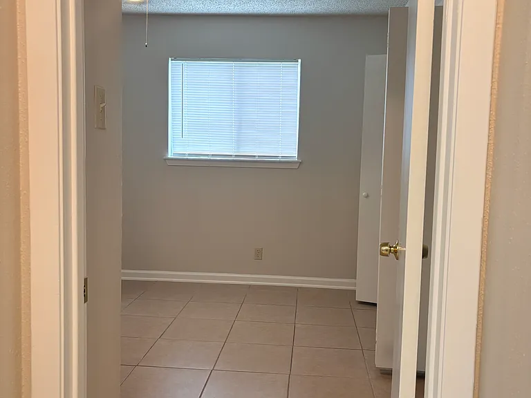 4514 Temple Hl — Photo 9