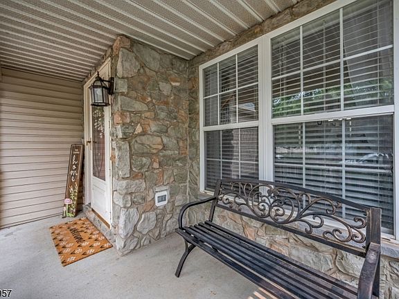 4th image of 432 Hamilton Drive