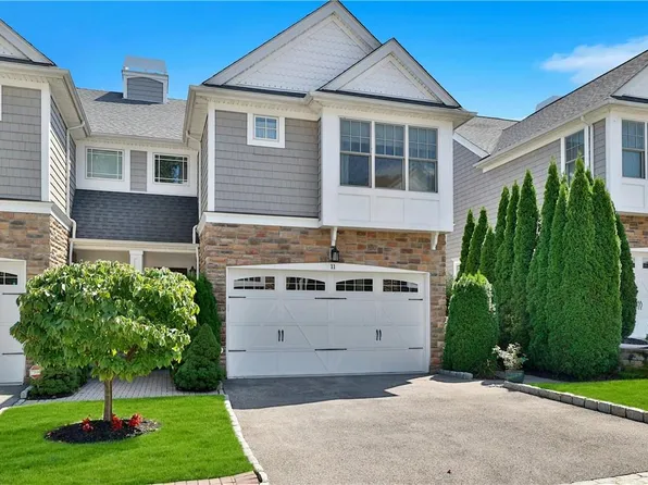 11 Hidden Ridge Court, Scarsdale, NY 10583