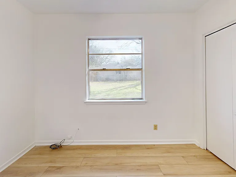 1102 S Ann Blvd — Photo 11