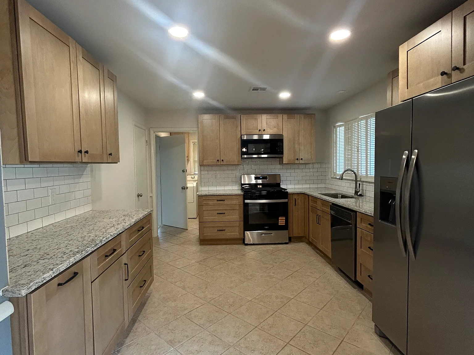 3 bed, 1500 sqft, $2,100 — Photo 3
