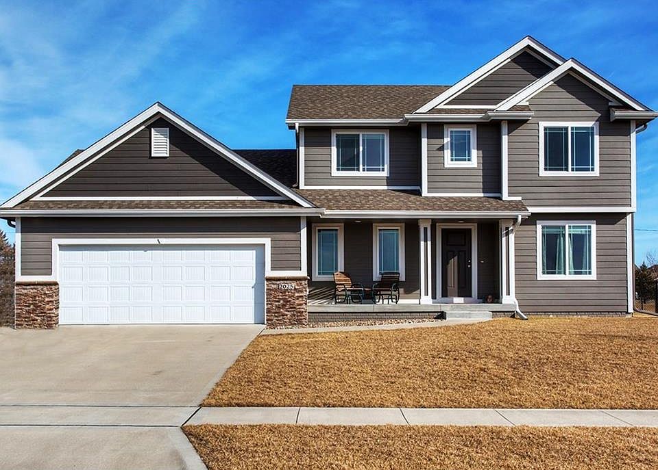 1st image of 2025 SE Greentree Dr