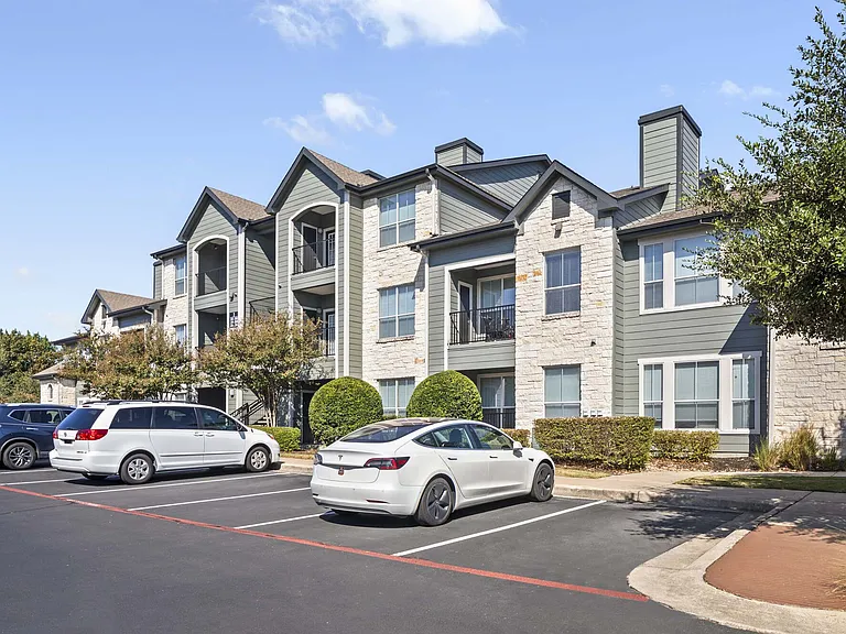 Camden Amber Oaks — Photo 20