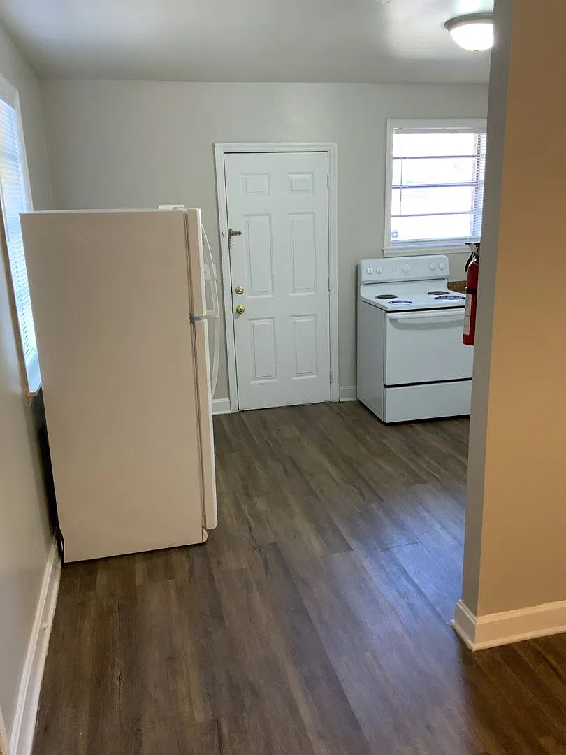 3706 Live Oak St — Photo 4