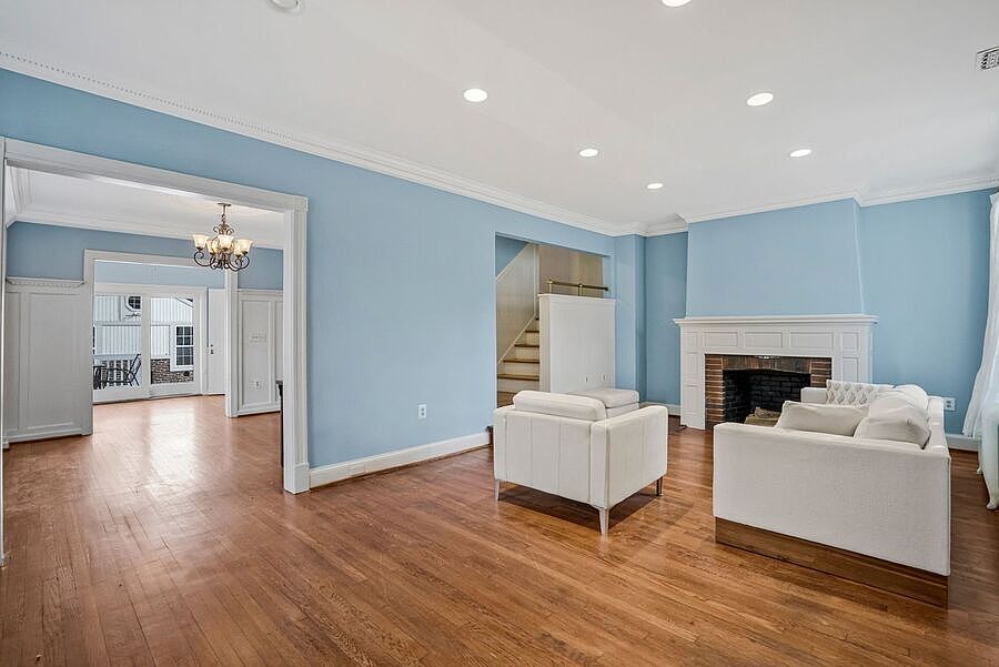 1st image of 5309 14th St NW