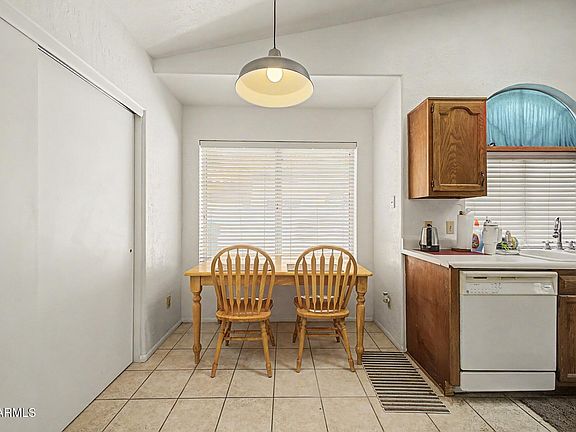 4th image of 5641 E GREENWAY Street
