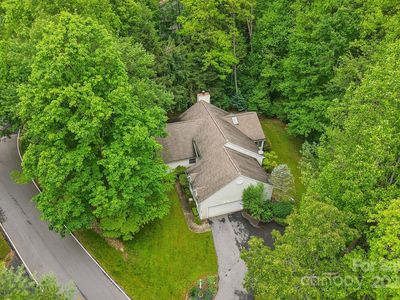 107 Camellia Way, Laurel Park, NC, 28739