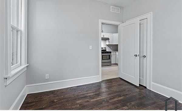 2nd image of 2219 29th Ave N #2